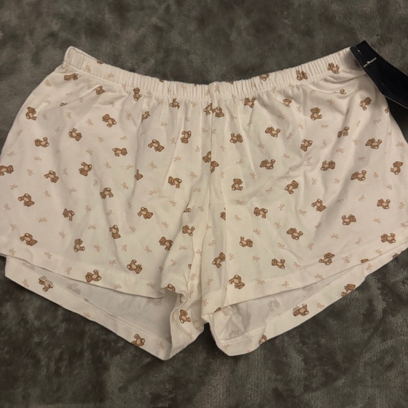 Brandy Melville bear bow shorts - Picture 1 of 1
